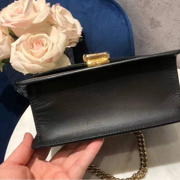 [sold]Authentic Gucci Sylvie - Picture 3 of 9
